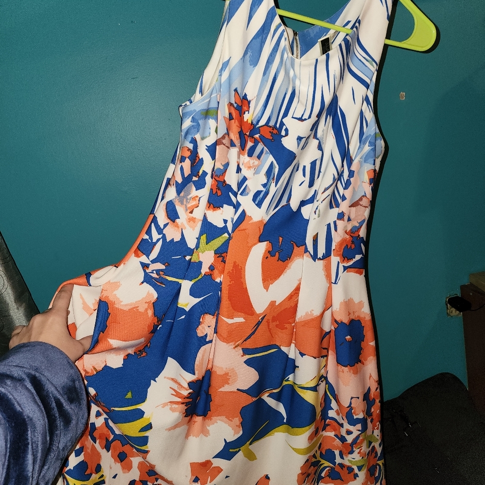Beautiful artistic swing dress with pockets